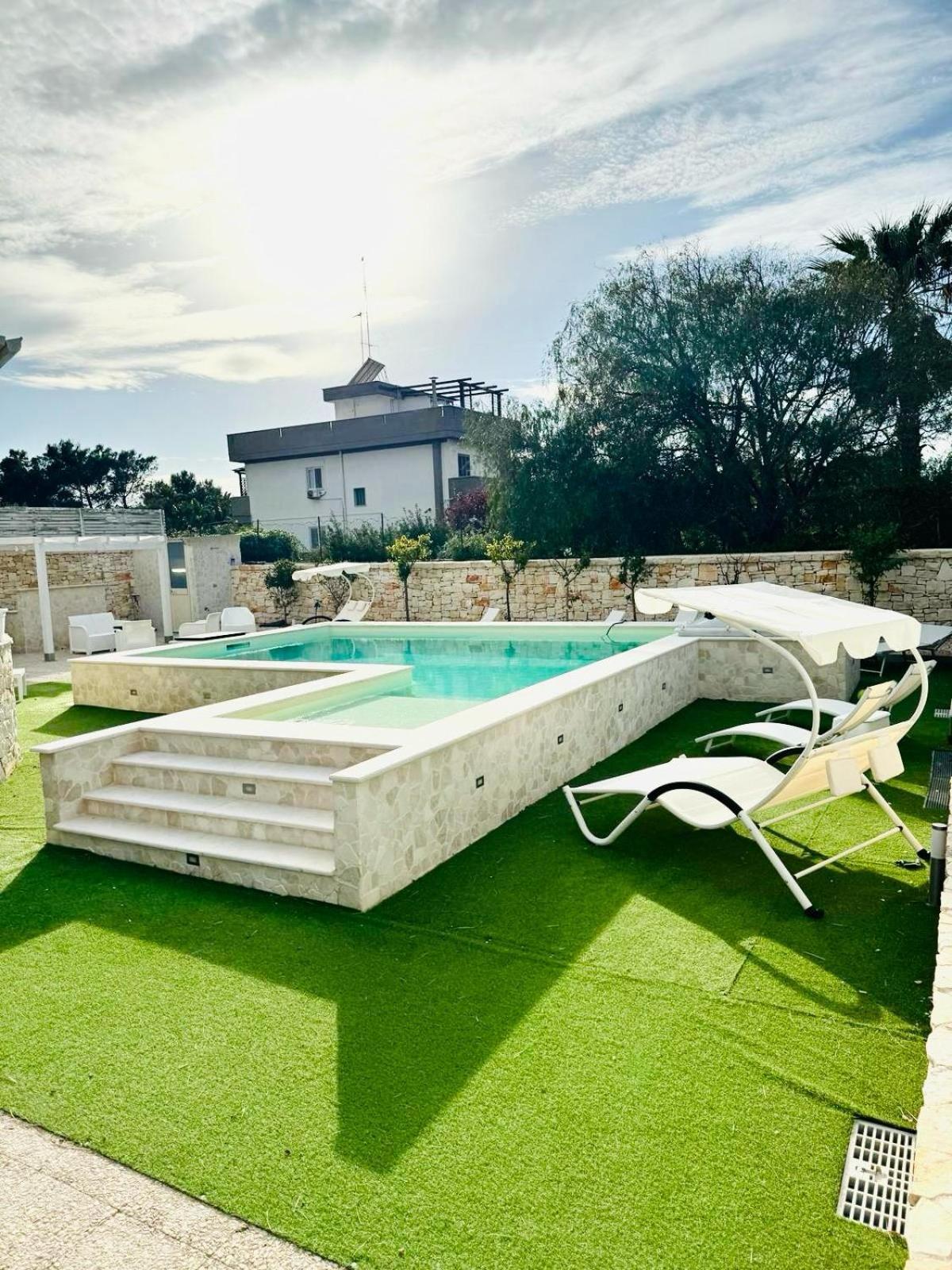 Casa Al Mare Luxury Bed & Breakfast Bari Bagian luar foto