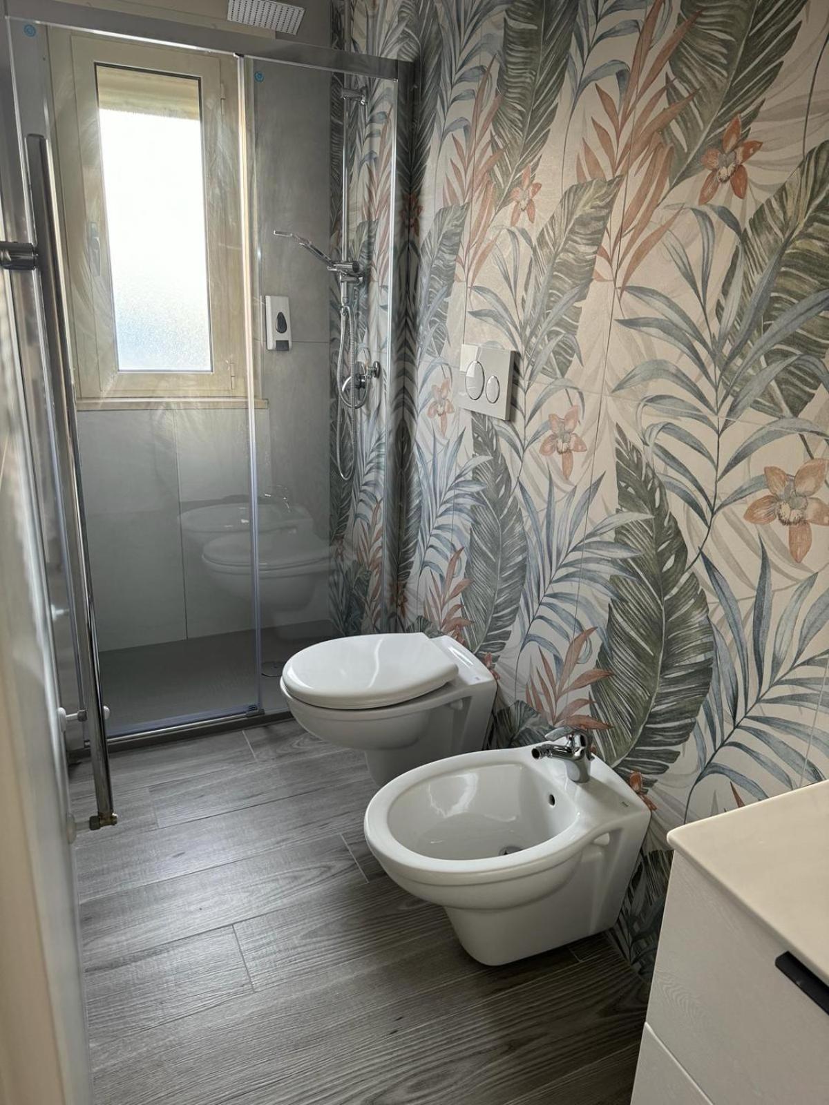 Casa Al Mare Luxury Bed & Breakfast Bari Bagian luar foto